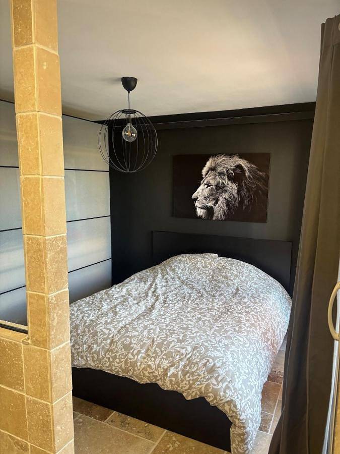 Appartement entier, One-Bedroom Apartment in Joué-lès-Tours, Région de Tours