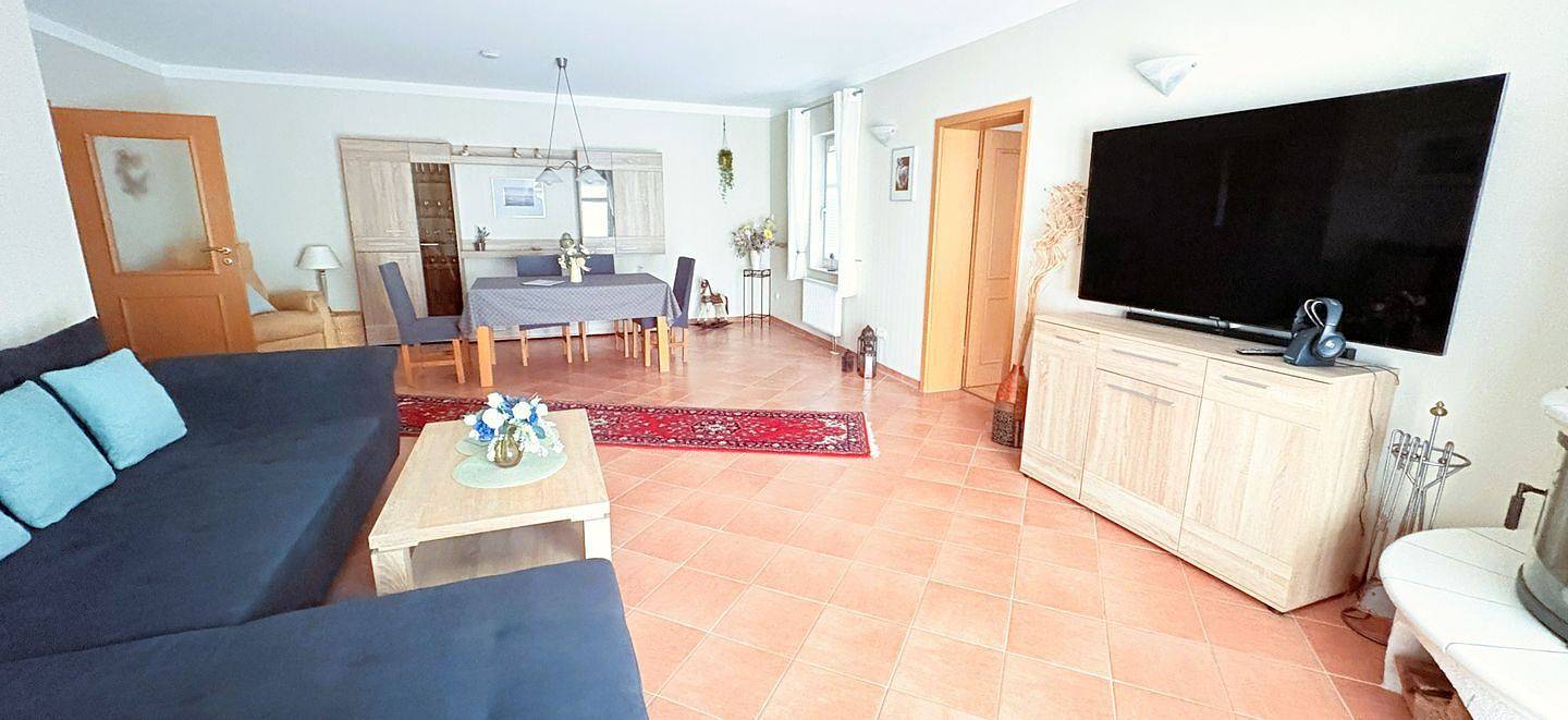 Ganze Wohnung, Ferienwohnung Ginster: Viel Raum für 5 Personen, Terrasse und Natur pur in Mariendorf (Rügen), Mönchgut