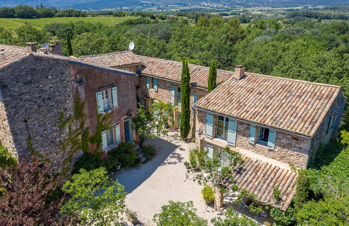 Gite Romarin - Gîtes dans Mas provençal à Roussillon in Roussillon, Parc naturel régional du Luberon