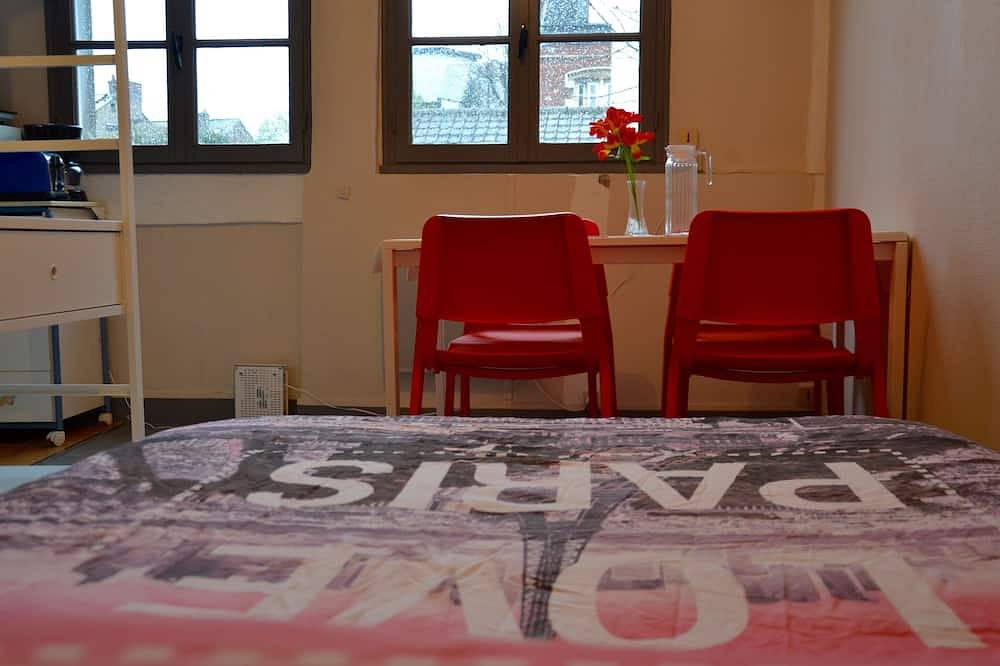 Appartement entier, Studio cosy, centre ville, 5min à pied gare Sncf in Rouen, Région de Rouen