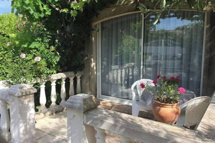 Appartement de vacances pour 2 personnes, avec Terrasse et Jardin à Orange