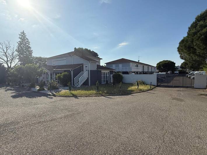 Hôtel pour 2 personnes, avec jardin, animaux acceptés à Le Pontet - 3