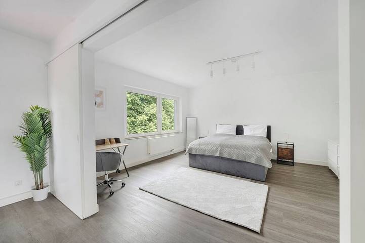 Ganze Wohnung, Design Apartment 95m² |  A3 Cgn & Dus | Balkon in Leverkusen, Bergisches Land