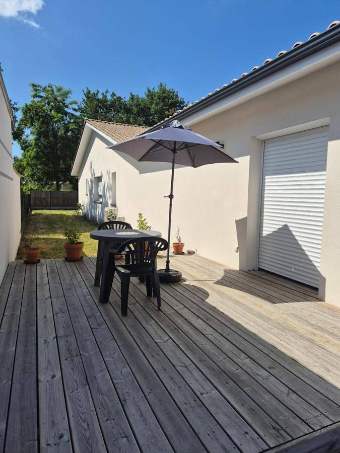 Gîte pour 2 personnes, avec terrasse dans Port d'Hourtin - 3