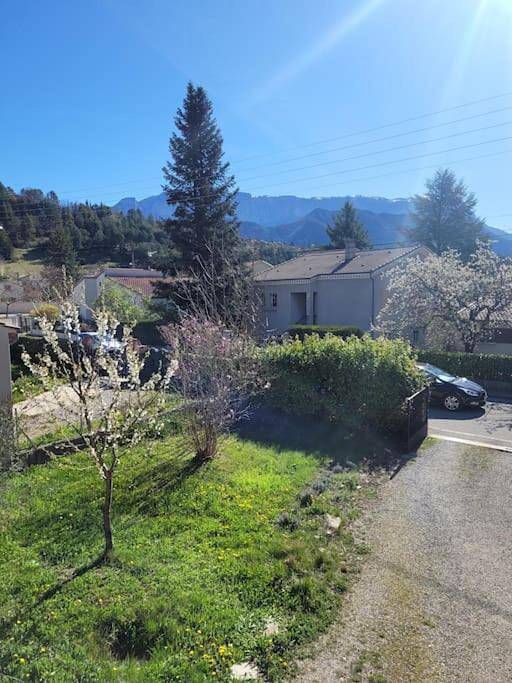 Appartement entier, One-Bedroom Apartment in Die, Parc naturel régional du Vercors