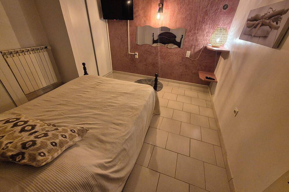 Ganze Wohnung, Appartement Indépendant Avec Piscine vue Luberon in Cavaillon, Regionaler Naturpark Luberon