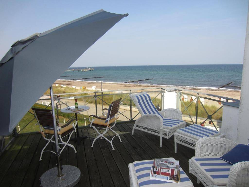 Ganze Wohnung, Exklusive Ferienwohnung mit herrschaftlichem Flair & direktem Meerblick in Heiligendamm, Rostock und Umgebung