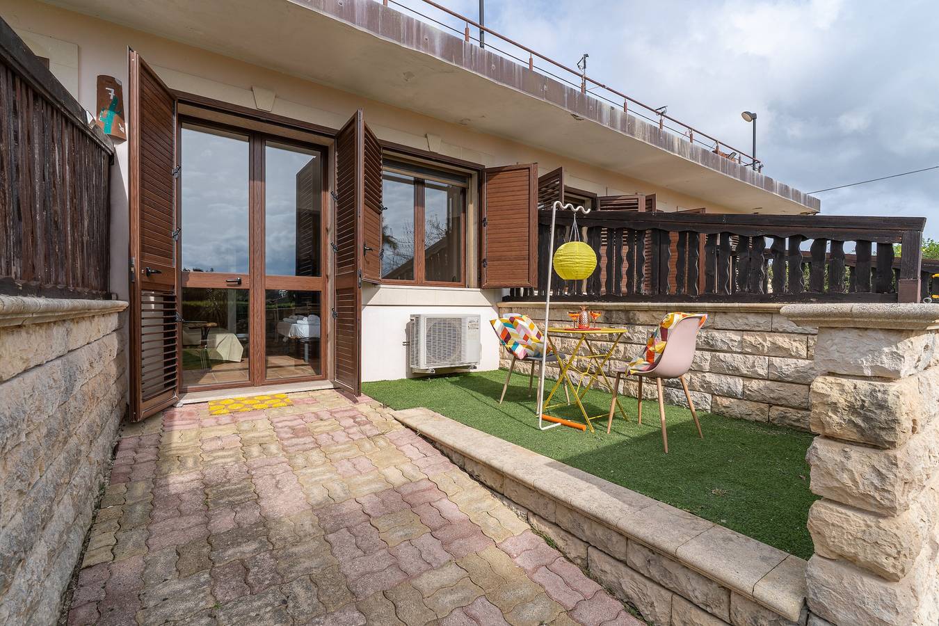 Appartement entier, Appartement 'Pathos Retreat Lavanda' avec piscine partagée, Wi-Fi et climatisation in Syracuse, Province de Syracuse