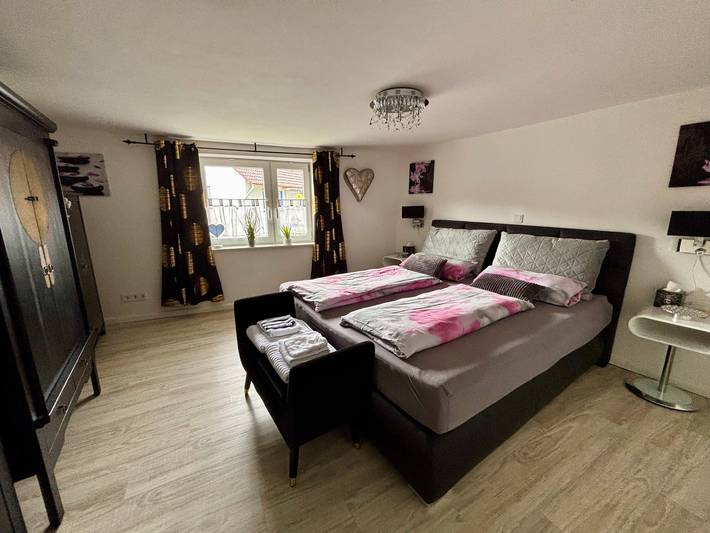 Ferienwohnung für 2 Personen, mit Balkon in Melsungen