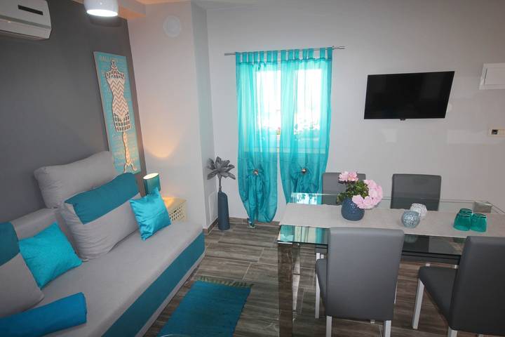 Ganze Wohnung, Erdgeschosswohnung Rustica mit 2 Schlafzimmern in Ljubač (Dalmatien), Zadar