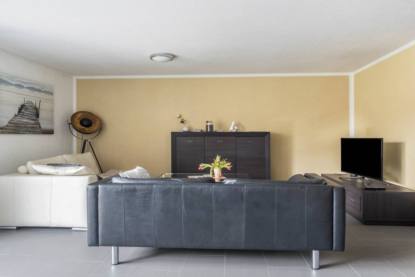 Ganze Wohnung, Moderne Ferienwohnung Steg 1 in ruhiger Lage mit Garten, Terrasse & Wlan in Moos, Untersee
