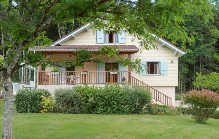Location de vacances pour 6 personnes, avec jardin ainsi que piscine et terrasse, animaux acceptés dans Parc naturel régional Périgord-Limousin - 2