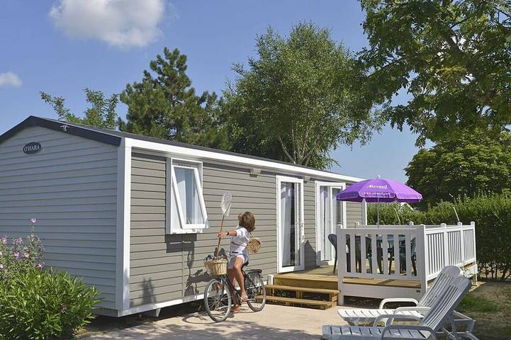 Mobil home pour 6 personnes dans Plage De La Paree Du Jonc