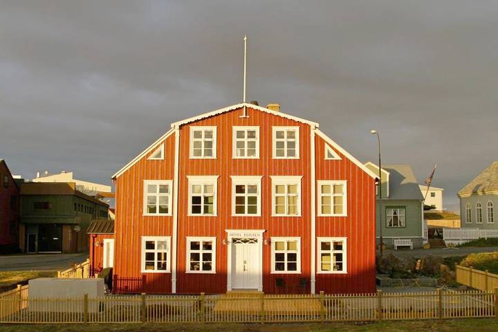Hotel für 4 Personen, mit Garten und Ausblick - 1