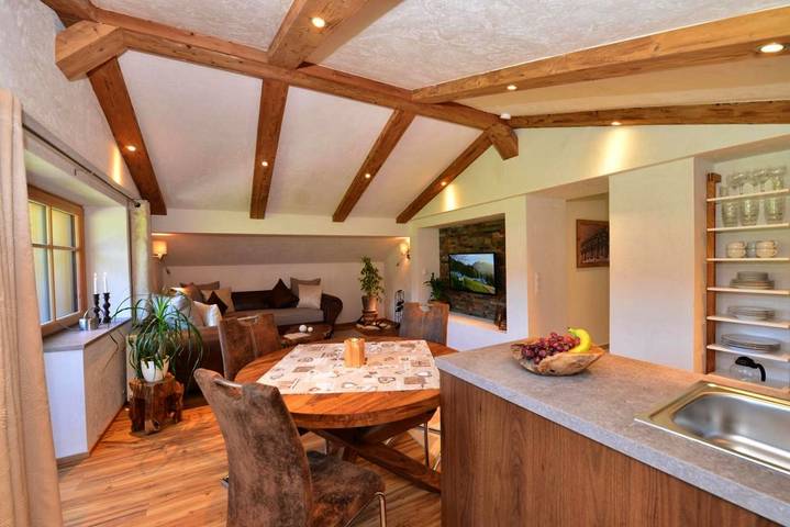 Ferienwohnung für 2 Personen, mit Ausblick und Garten in Grän - 2