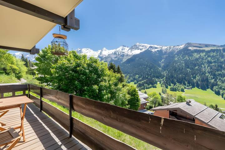 Ganze Wohnung, Ferienwohnung 'Soladret' mit Bergblick und Balkon in La Clusaz, Annecy und Umgebung