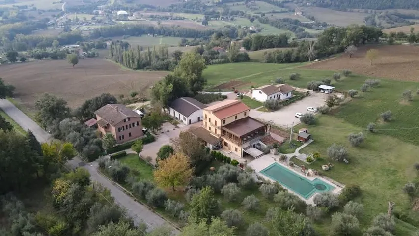 Privatzimmer für 2 Personen, mit Ausblick und Pool sowie Garten, mit Haustier - 1