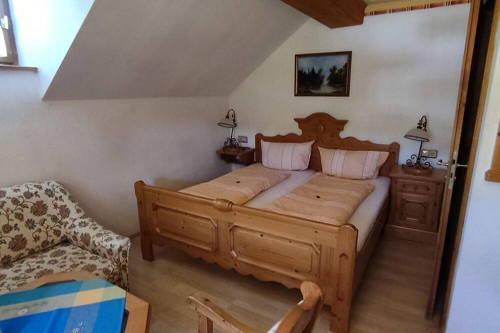 Doppelzimmer , Dusche, Wc, 1 Aufb. Mgl. - Berggasthaus Schöne Aussicht in Klingenthal, Chemnitz (region)