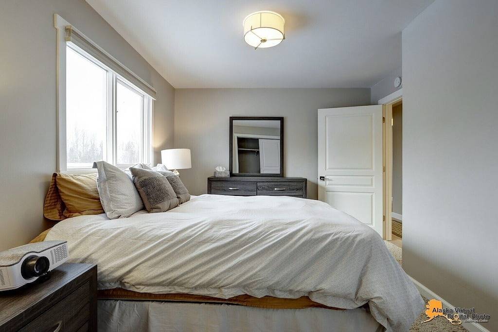 Ganze Wohnung, ✴Gorgeous Apartment - Awesome Location✴ in Anchorage, Alaska