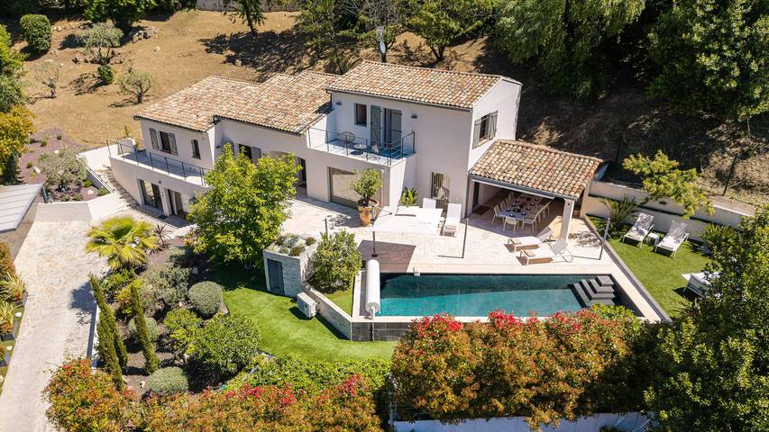 Villa for 10 people, with garden and terrace - 1