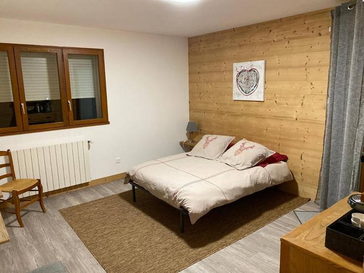 Maison d’hôte pour 2 personnes, avec terrasse ainsi que vue et jardin sur le Lac d'Annecy - 4