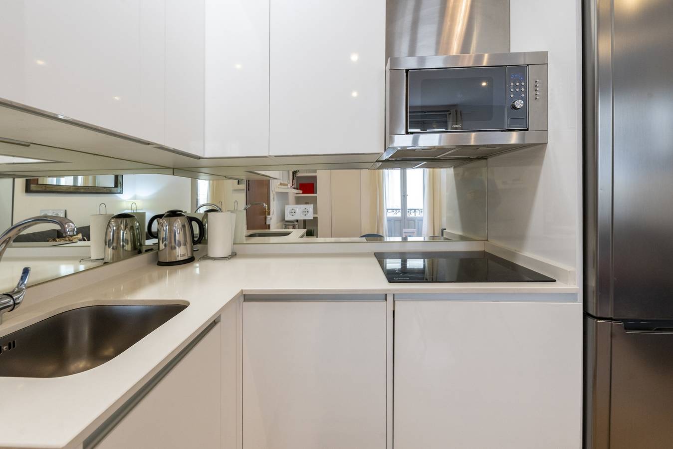 Entire apartment, M (Pre104B) Moderno diseño Madrid centro Sol 1 in Centro (Madrid), Madrid