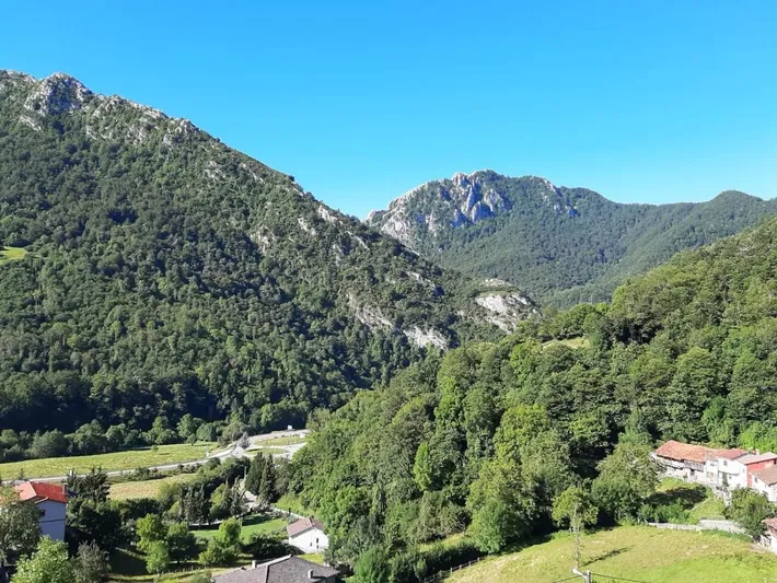 Ferienwohnung für 4 Personen, mit Terrasse und Ausblick - 1