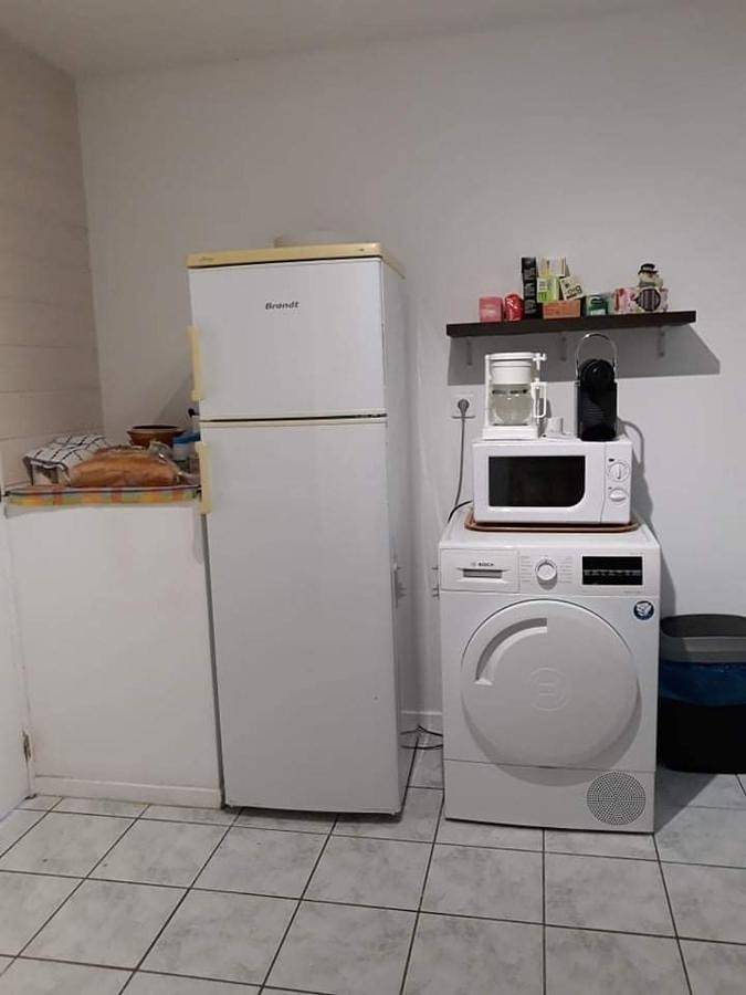 Double Room with Private Bathroom in Aigrefeuille-d'Aunis, Région de Rochefort