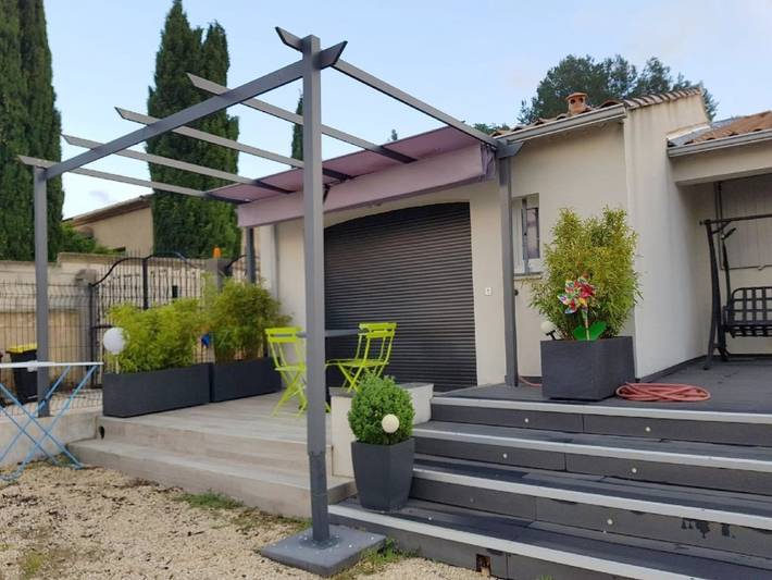 Location de vacances pour 2 personnes, avec jardin et vue à Lédenon - 2