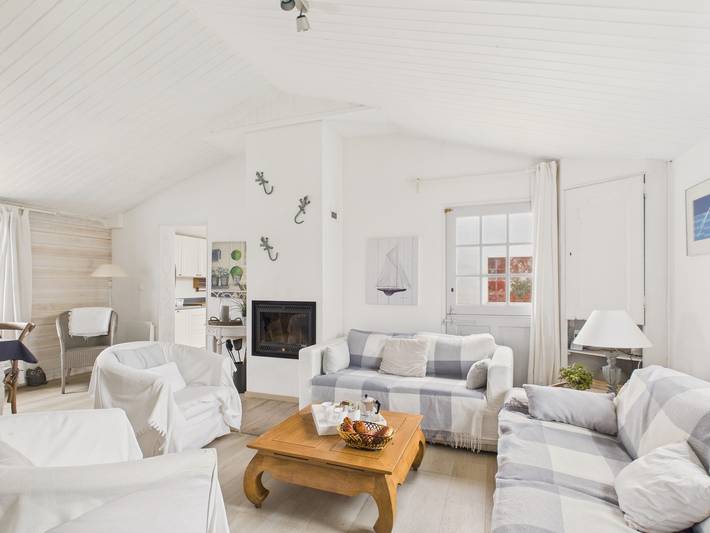 Location de vacances pour 8 personnes, avec terrasse et jardin dans Plage De La Bosse L Epine - 2