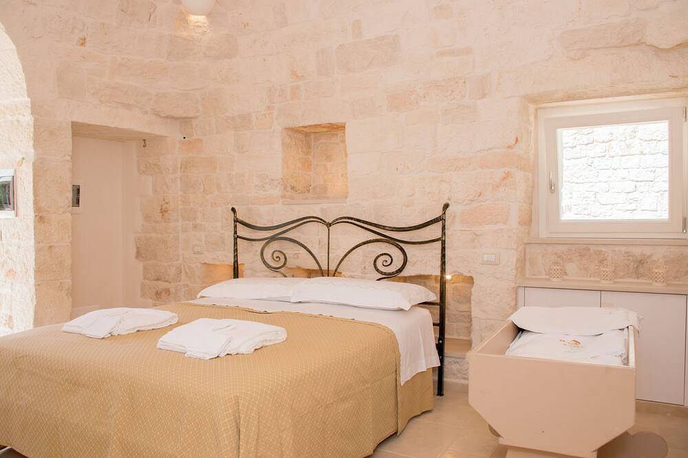 Trullo Cinquenoci Suite - Micele - In Itria valley 10 minutes from Alberobello in Locorotondo, Region de Bari