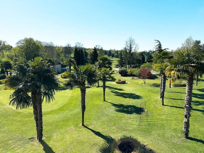 Gîte pour 8 personnes, avec terrasse et vue à Lésigny