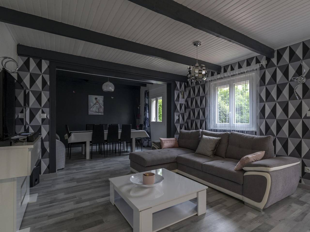 Geräumige Villa 200 m vom Fluss Orb entfernt in Cessenon-sur-Orb, Béziers und Umgebung