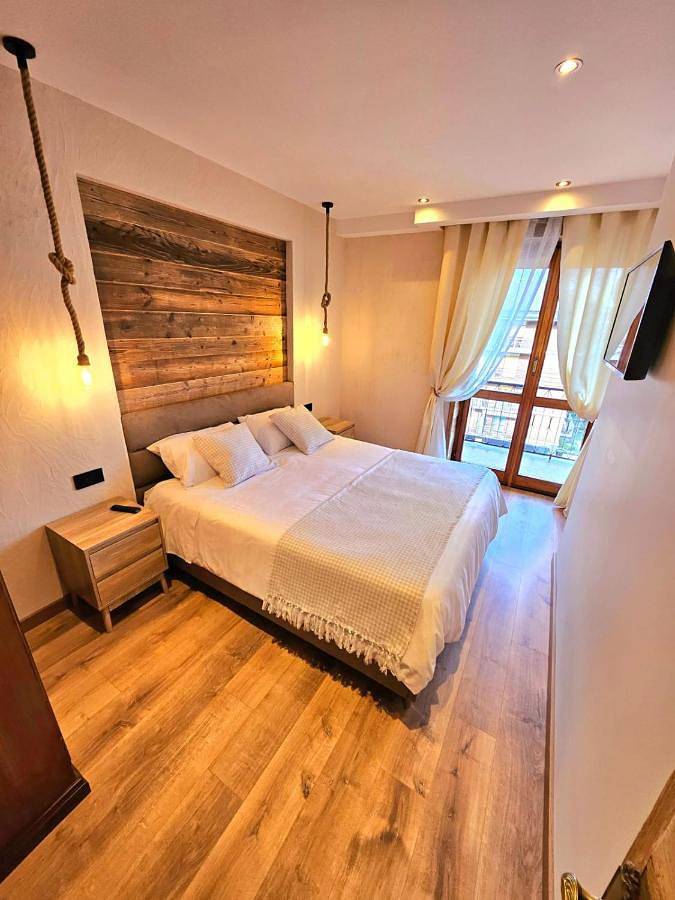 Baita per 4 persone, con Balcone e Terrazza nonché Panorama ad Aosta