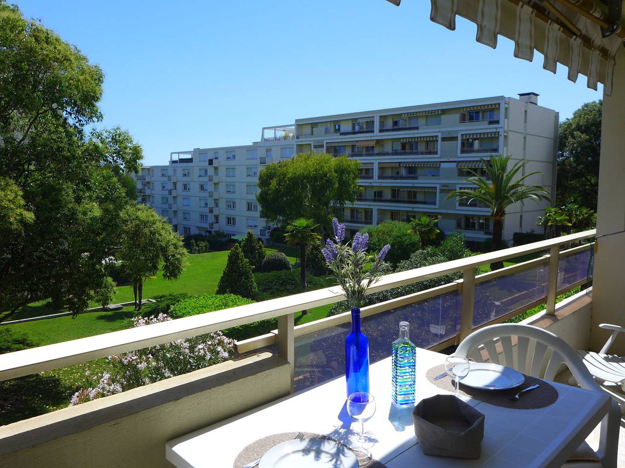 Entire apartment, Le Vega in Cagnes-sur-Mer, Cannes region