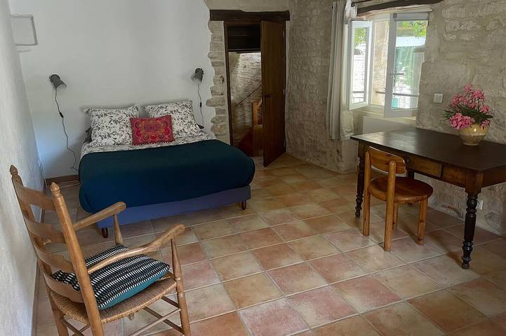 Location de vacances pour 5 personnes, avec terrasse à Saint-Privat-de-Champclos - 4
