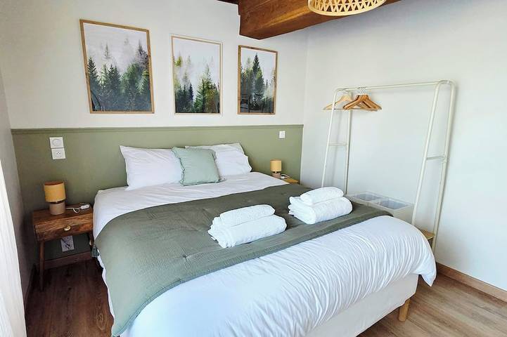 L'Ecrin d'Hélène Vacation Rental in the Heart of the Morvan in Lormes, Naturpark Morvan
