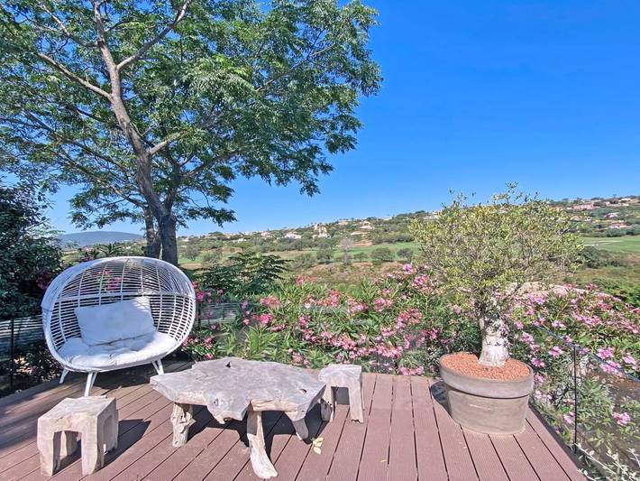 Location de vacances pour 10 personnes, avec piscine et jardin dans Golf Bluegreen Sainte-Maxime - 4