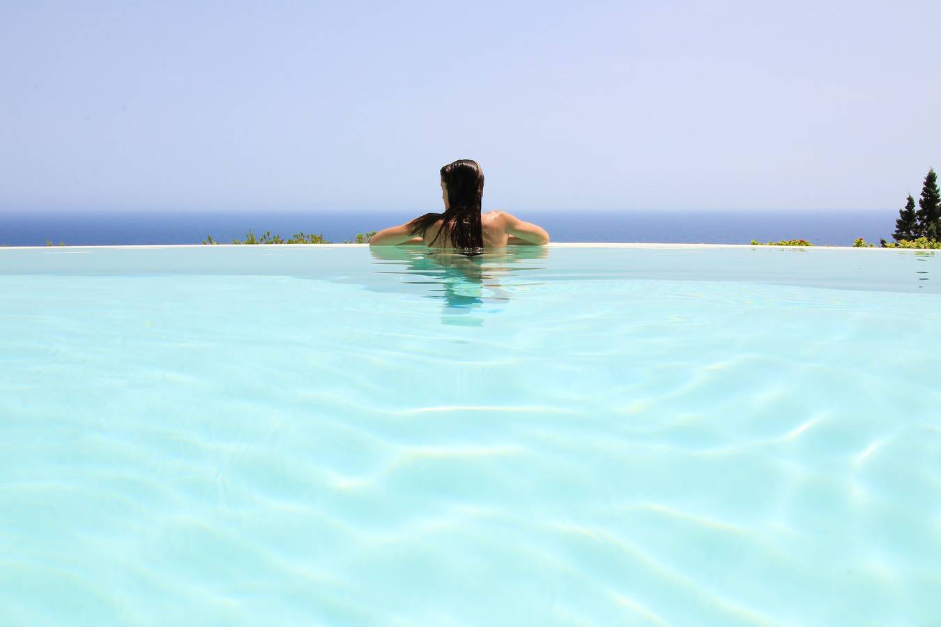 Incantevole villa con piscina a sfioro vista mare in Torre Pali, Salve