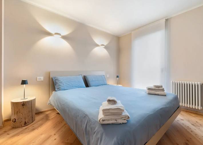 Appartamento intero, Appartamento 'Palazzo Righi - Blu' con vista sulle montagne, balcone e Wi-Fi in Carisolo, Alpi dell'Adamello e della Presanella