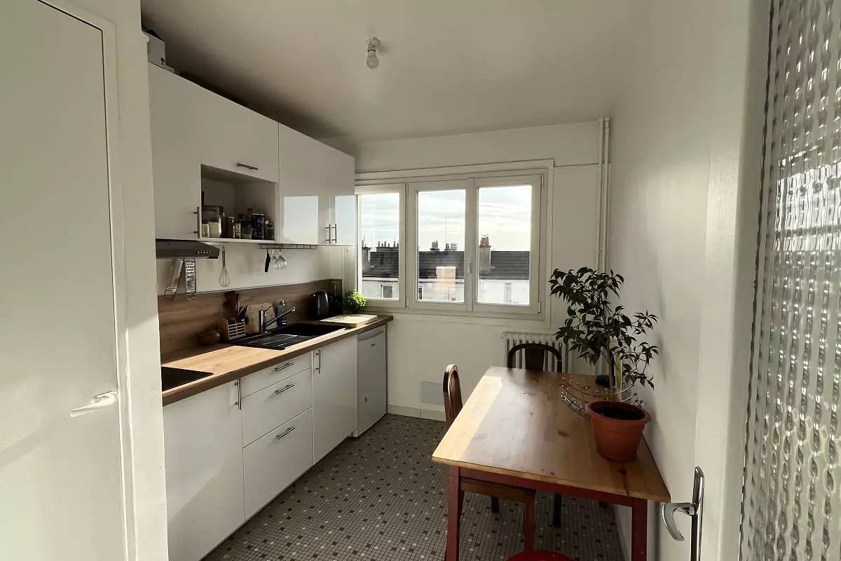 Appartement entier, Appartements pour 3 Personnes in Les Lilas, Seine-Saint-Denis