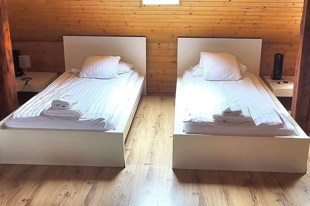 Ganze Wohnung, Cozy Studio for 3 with Roof terrace! in Zürich, Bezirk Zürich