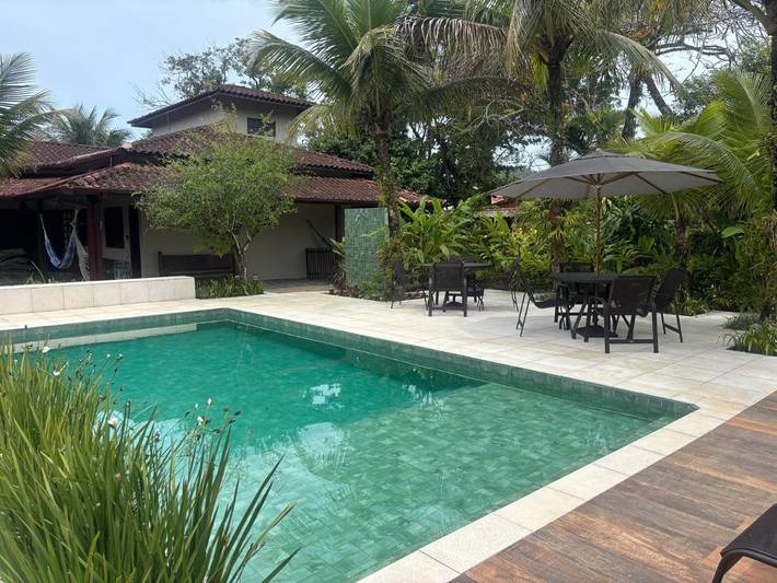 Casas e apartamentos de temporada para 2 pessoas, com jardim e terraço e ainda piscina na Praia de Itamambuca