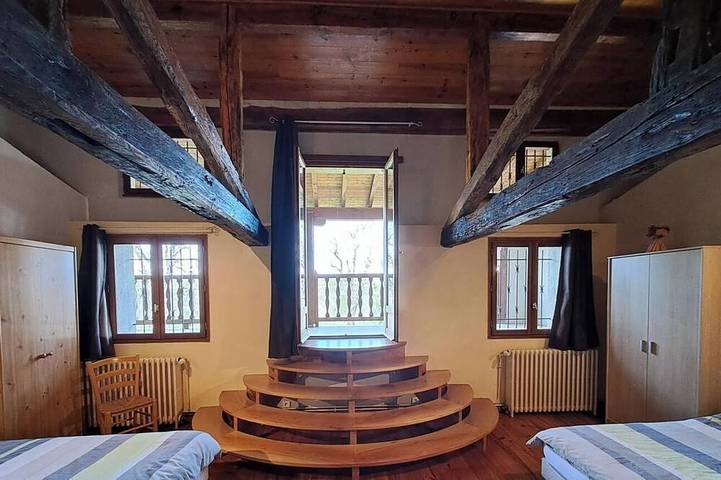 Location de vacances pour 12 personnes, avec piscine et jardin, animaux acceptés à Burlats - 4