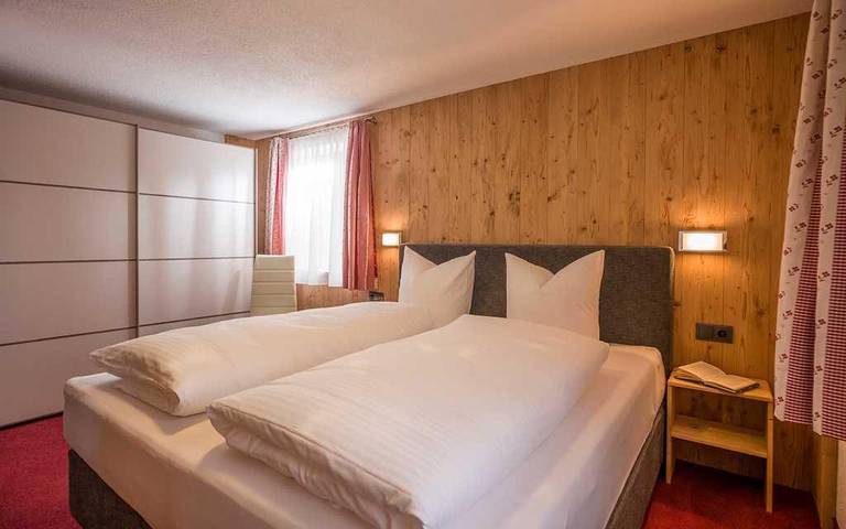 Hütte für 4 Personen, mit Garten und Seeblick sowie Balkon am Achensee