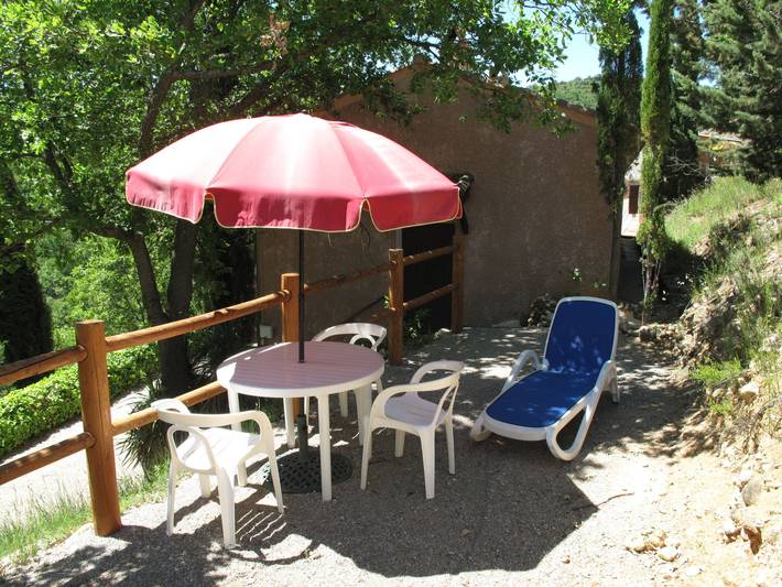 Ferienhaus für 2 Personen, mit Terrasse und Garten sowie Ausblick in Alpes-de-Haute-Provence - 2