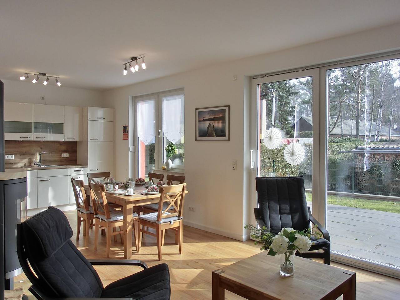Ferienhaus mit 4 Schlafzimmern, 2 Pkw-Stellplätzen für 6 Pers. in Graal-Müritz, Rostock und Umgebung