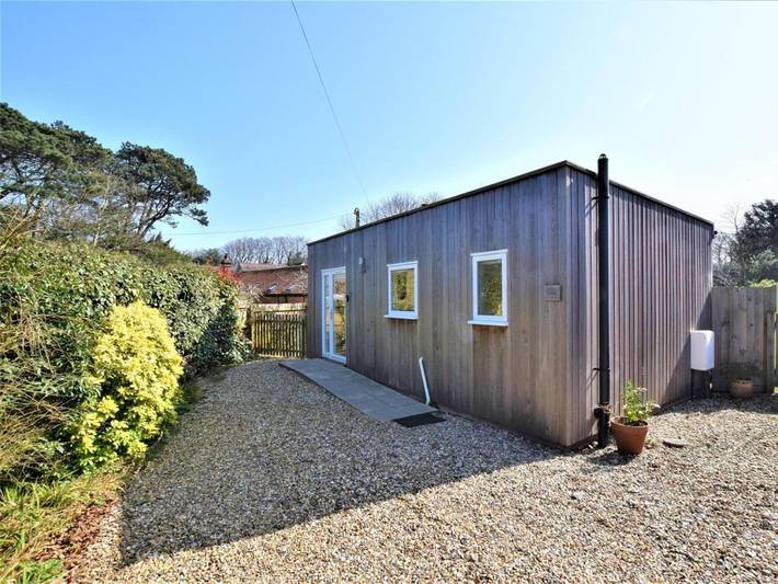 Cottage for 2 people, with garden, with pets in Overstrand