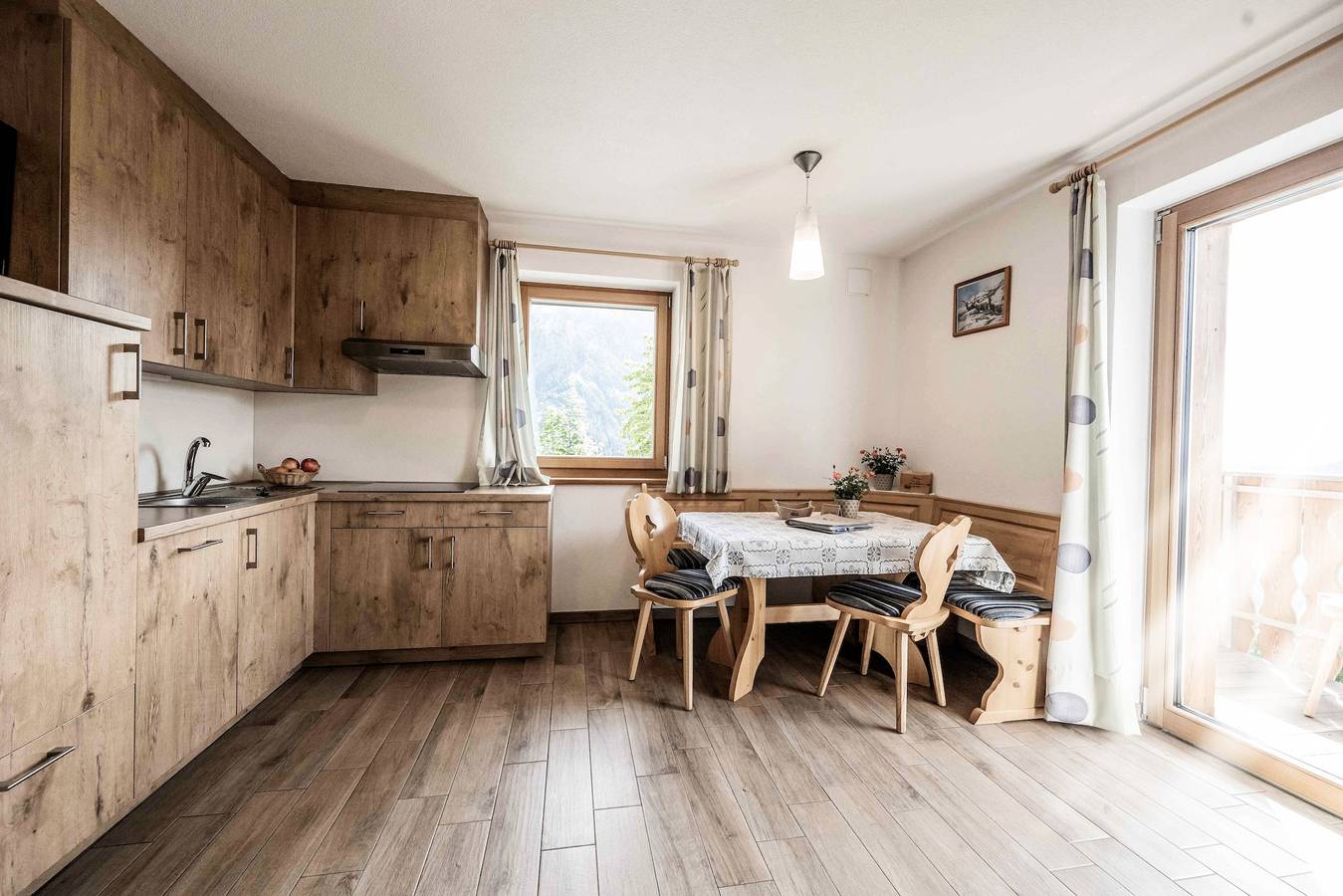 Ganze Wohnung, Ferienwohnung "Oberhof Lärchenwald" mit Bergblick, Balkon und Wlan in Weitental, Vintl