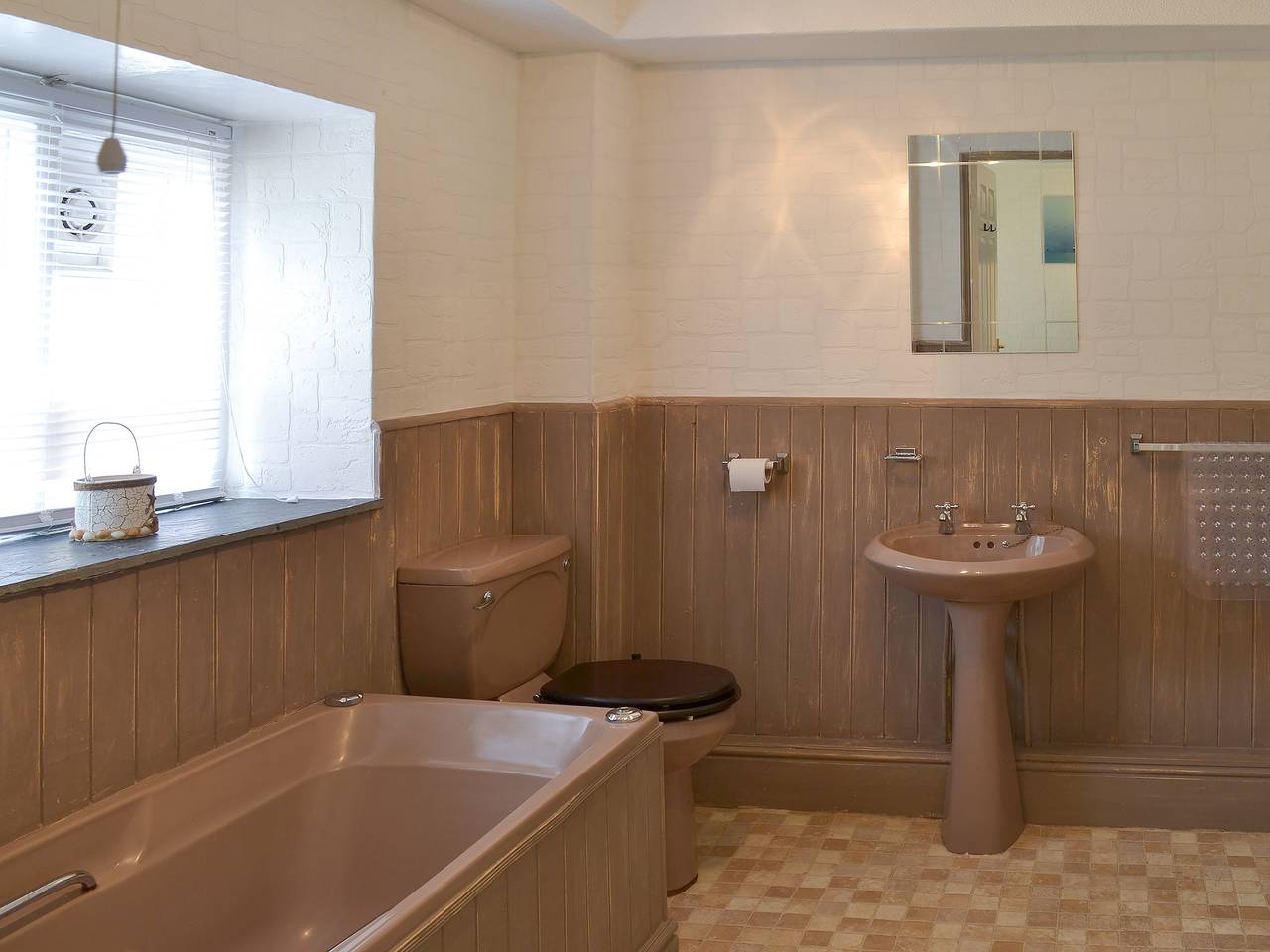 Rosecraddoc Manor - Natalie Jane in Cornwall